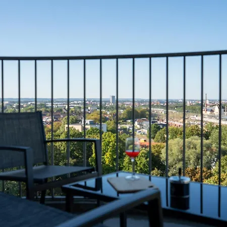 Helles Mit Tollem Blick Ueber * Augsbourg